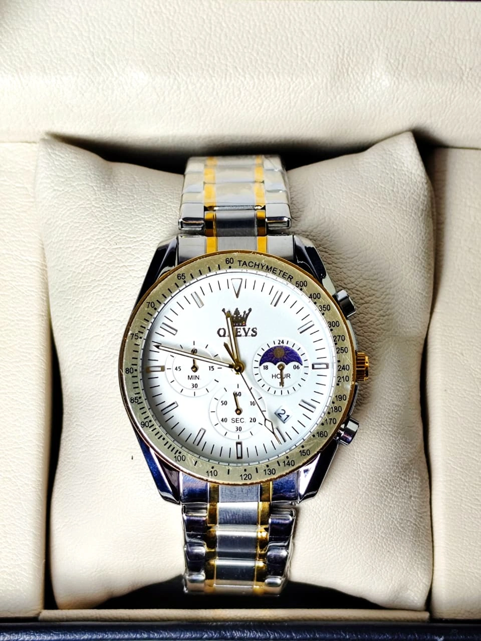 Olevs 3618G Stainless Steel Chronograph Wrist Watch