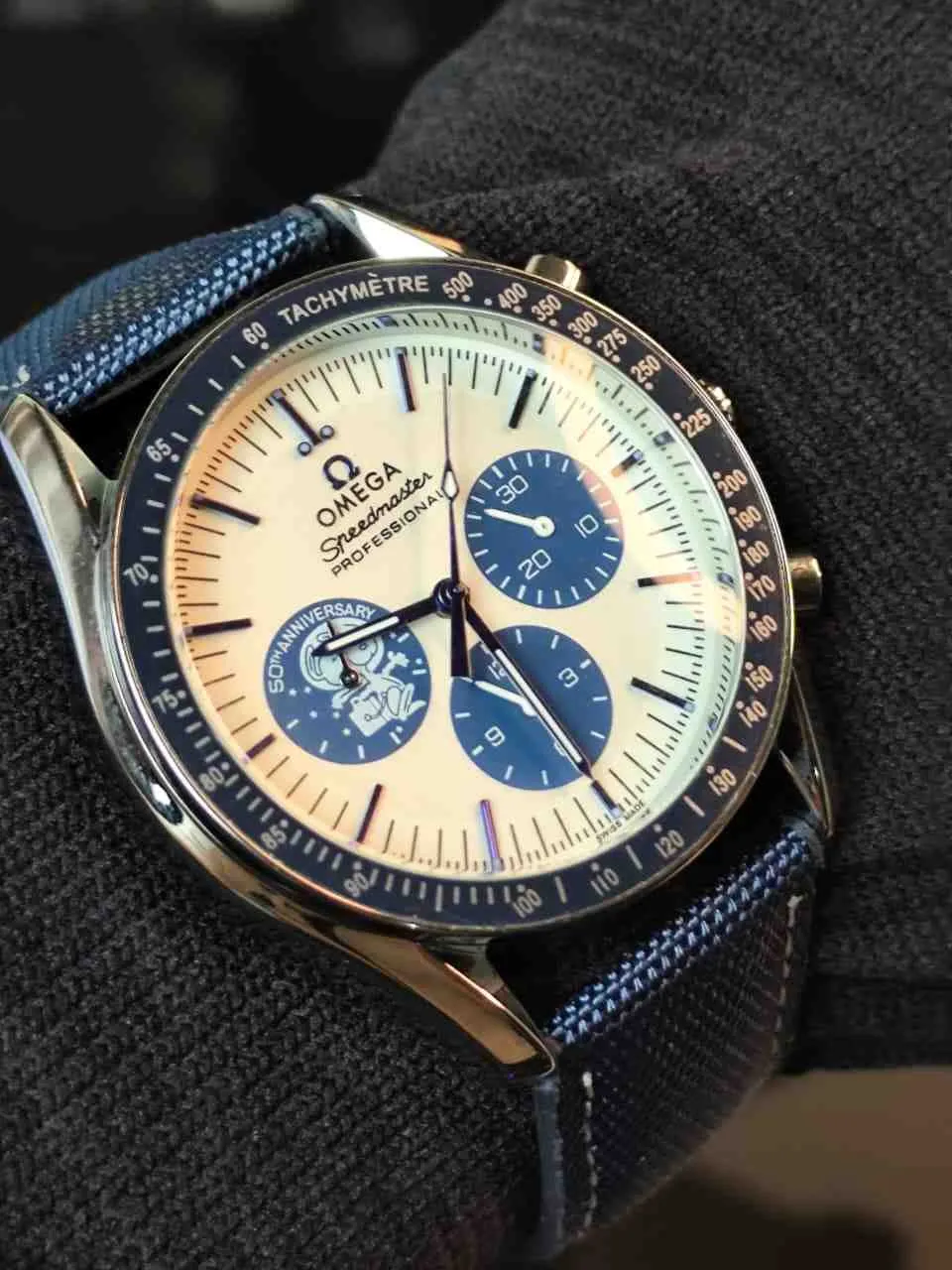 Omega Speedmaster Snoopy 50Th