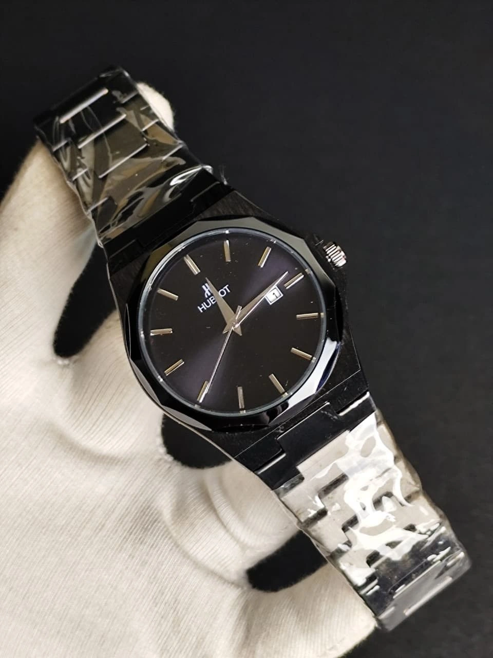 Full Black
